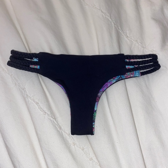 SOLD San Lorenzo reversible bottoms - Picture 1 of 4